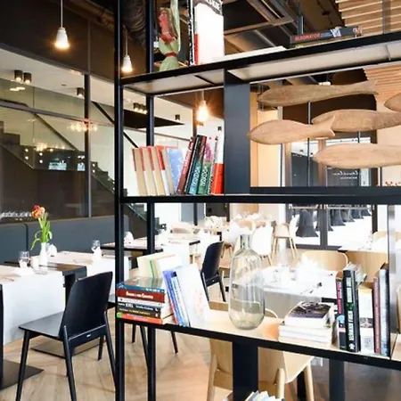 Arche Hotel 3*